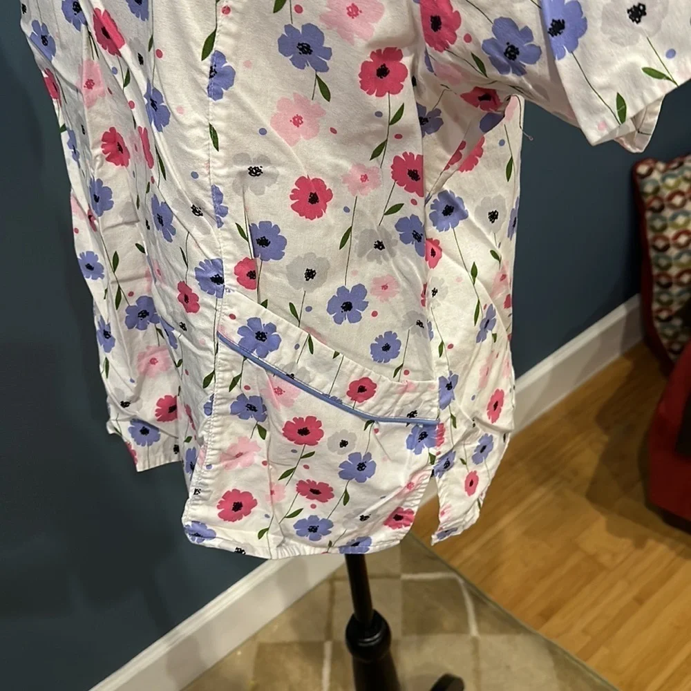 Dickies scrub top size medium women’s - Picture 4 of 8